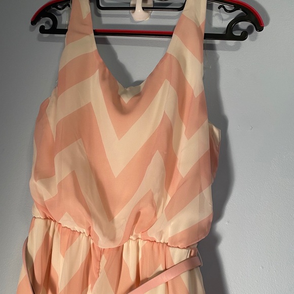 Pink and off white dress with belt size large - Picture 9 of 11